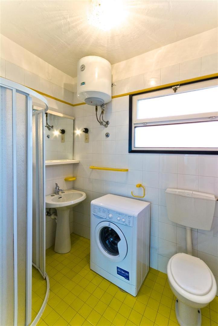 Ferienwohnung Glicini Bibione Exterior foto