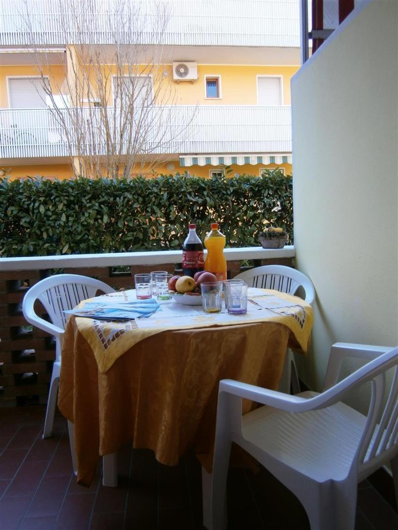 Ferienwohnung Glicini Bibione Exterior foto